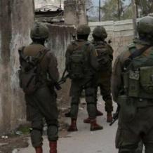 الاحتلال يقتحم حي سطح مرحبا في البيرة