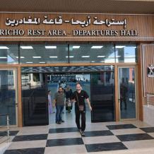 خاص | دعوى قضائية للمطالبة بفتح معبر الكرامة 24 ساعة