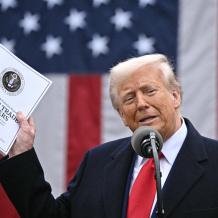 ترامب: واشنطن ستشارك في اختيار الزعيم الإيراني المقبل