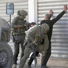 قوات الاحتلال تعتقل خمسة مواطنين غرب يطا