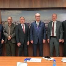 إدارة البنك الإسلامي العربي تزور جامعة النجاح الوطنية وتبحث سبل تعزيز التعاون المشترك