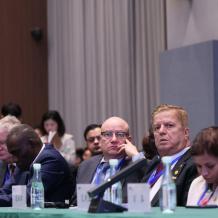 السفير عواد يشارك في زيارة ميدانية إلى مقاطعة خبي بتنظيم من الخارجية الصينية