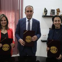 "خضوري" و"تمكين" و"راية" يوقّعون مذكرة تفاهم لتنفيذ مشروع "مسارات إعلامية" وتعزيز مهارات الطلبة وربطهم بسوق العمل