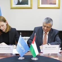 مذكرة تفاهم لتسريع تعافي البنية التحتية وإعادة إعمارها في فلسطين