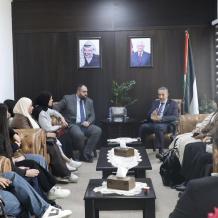 وزير العدل يستقبل وفداً من طلبة "العربية الأمريكية" ويطلعهم على عمل الطب الشرعي.