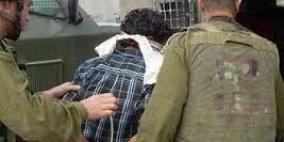 قوات الاحتلال تعتقل شاباً من قرية عين حجلة