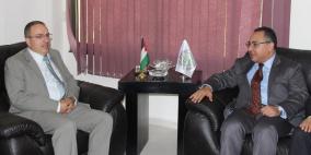 سفير مصر يزور بلدية طولكرم