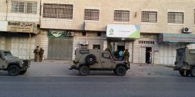 الاحتلال يفرض حظر التجول على بلدة حوارة