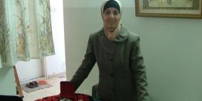 بخيوط التطريز.. إيمان فهد تقاوم طمس الهوية الفلسطينية