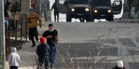 إصابات بالاختناق بمواجهات مع الاحتلال في بيت أمر