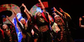 عرض لفرقة الفنون الشعبية الفلسطينية في مهرجان فلسطين الدولي