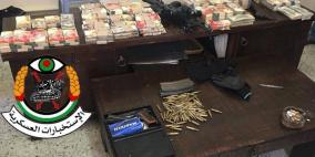 الأموال التي تم استرجاعها من اللصوص الذين سرقوا بنك الإستثمار ... بقيمة 2.5 شيكل