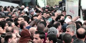 قصص عالقة على المعبر