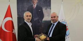 عودة رئيس بلدية قلقيلية من تركيا لبحث افق التعاون مع بلدية قاغتهانة التركية