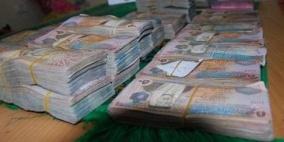 القبض على سيدتين في رام الله بحوزتهما أوراق نقدية مزورة