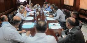 رئيس واعضاء غرفة تجارة وصناعة نابلس يجتمعون مع وفد ملتقى رجال الاعمال