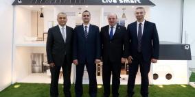 الاتصالات تفتتح اول مركز متخصص لخدمات قطاع الاعمال في فلسطين