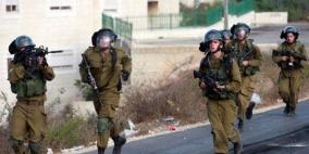 الاحتلال يداهم نابلس ويصيب عددا من الشبان بالغاز