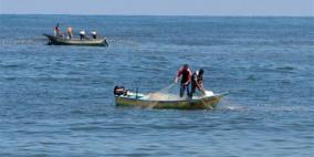 الاحتلال يعتقل 14 صيادا من بحر غزة