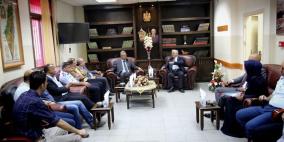 محافظ طوكرم عصام أبو بكر يستقبل رئيس جامعة القدس المفتوحة