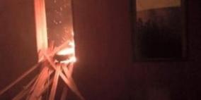 فيديو: حشود غاضبة تحرق قبر يوسف في نابلس وترفع  العلم الفلسطيني