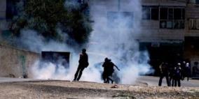 اختناق عدد من طلبة مدارس الخضر خلال مواجهات مع الاحتلال