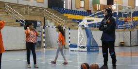 ياسمين نيروخ.. حكم المستطيل الاخضر في الخليل