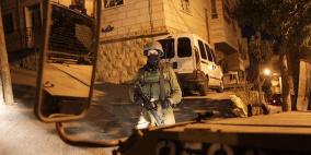 الخليل: قوة إسرائيلية خاصة تختطف مواطنا