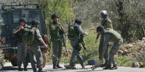 الاحتلال يغلق مداخل رئيسية في بلدتي الرام والعيسوية