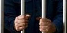 مجهولون يعتدون على عامل حراسة في بلدية جنين