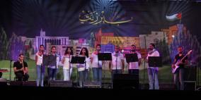 عرض لفرقة نزلنا على الشوارع في ثاني أيام مهرجان بيرزيت