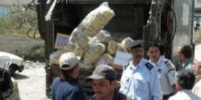 'السلامة العامة' تتلف 4 أطنان من المواد الغذائية الفاسدة بأريحا