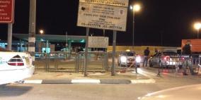 الاحتلال يغلق حاجز قلنديا بعد أنباء عن اطلاق نار في المكان