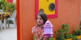 غزيون يلونون منازلهم بألوان حيوية مع بدء رمضان