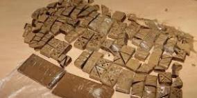 الشرطة تضبط 2 كيلوغرام مخدرات في بدو وتقبض على التاجر