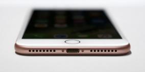 مشكلة حقيقية في آيفون 7.. وسمعة أبل على المحك