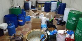 ضبط مصنع معسل غير مرخص في الخليل