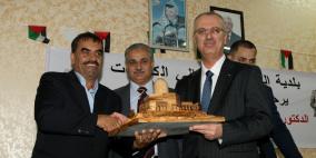 الحمد الله: الحكومة ملتزمة بدعم البلديات ومؤسسات الحكم المحلي لاحداث تنمية اقتصادية واجتماعية