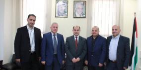 غرفة الخليل تستقبل وفداً من نقابة الحلي والمجوهرات الأردنية