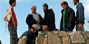 اعمال شغب للمستوطنين واعتداء على المواطنين في الخليل