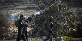 إصابة طفل بقنبلة غاز في الوجه خلال مواجهات في سلواد