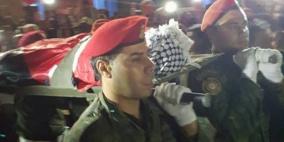 الخليل: موكب مهيب في وداع الشهيدين الحروب والشوبكي ودعوة لمسيرة جماهيريه الاثنين