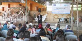 قلقيلية: تخريج 142 مشارك ومشاركة من برنامج " مجتمعنا مسؤوليتنا"