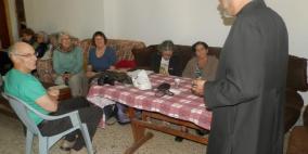 وفد تضامني أمريكي يزور بلدة الزبابدة