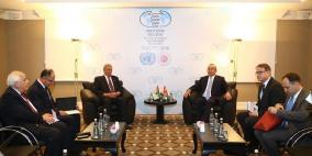 نائب رئيس الوزراء الفلسطيني يجتمع مع وزير الخارجيه التركي ويبحث معه اخر التطورات