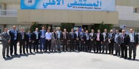 الاتصالات تدعم بلدية الخليل والمستشفى الاهلي في المحافظة