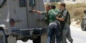 طولكرم: الاحتلال يعتقل شابا ويعتدي بالضرب على 4 آخرين