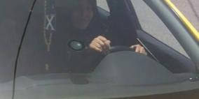 نادية.. أول سائقة عمومي في الخليل