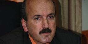 دويكات يسلم مكرمة رئاسية لخمس حالات محتاجة في المحافظة