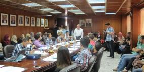 غرفة تجارة نابلس تستقبل وفد طلابي من برنامج "تميز"